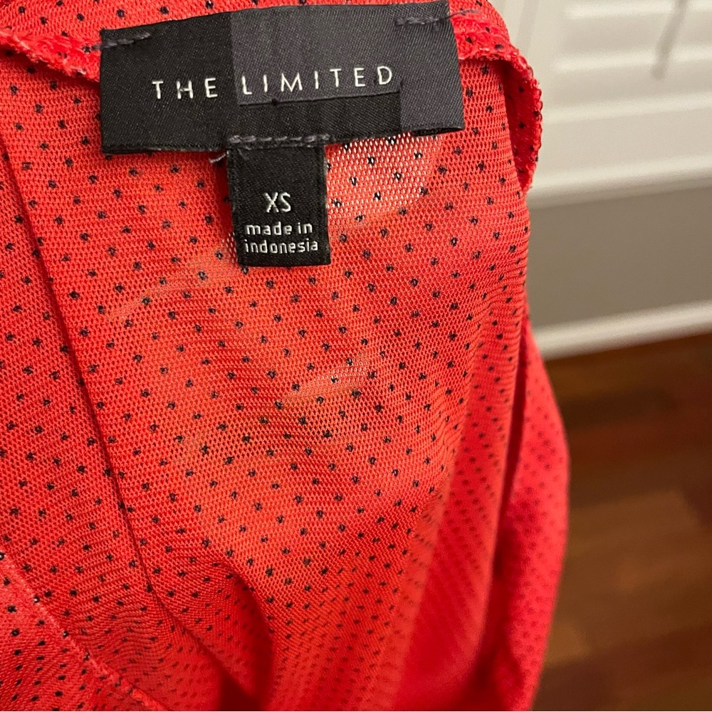 The Limited Coral and black polka dot top - Picture 3 of 5